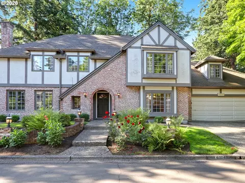 4004 Melissa Dr, Lake Oswego, OR 97034