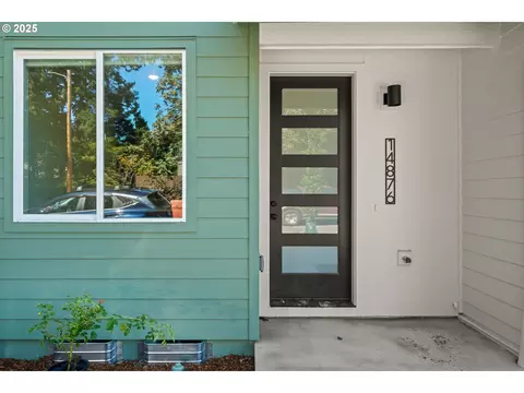 14876 NE Couch St #13, Portland, OR 97230