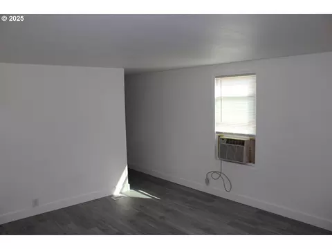 514 SW 13th St, Pendleton, OR 97801 photo 3