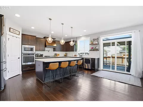 Kitchen - 2709 SW 43rd St, Gresham, OR 97080 photo 1 of 5