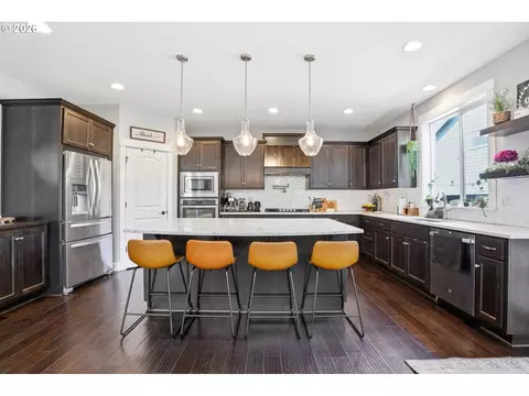 Kitchen - 2709 SW 43rd St, Gresham, OR 97080 photo 2 of 5