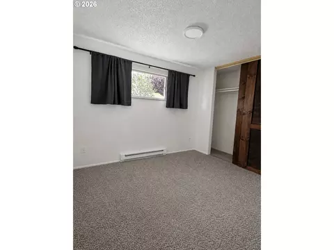 Bedroom - 933 SE Rene Ave, Gresham, OR 97080 photo 6 of 6