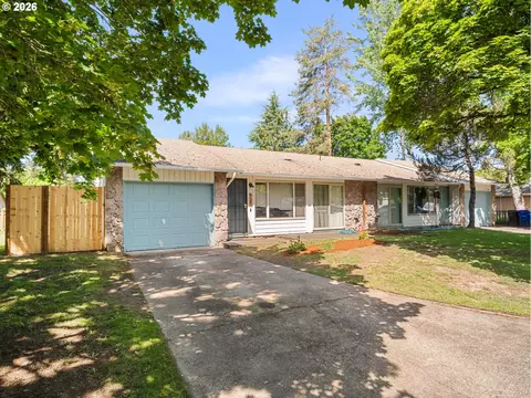 Exterior - 933 SE Rene Ave, Gresham, OR 97080 photo 8 of 15