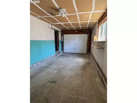 Other - 933 SE Rene Ave, Gresham, OR 97080 photo 7 of 8
