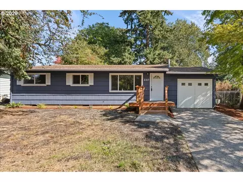 210 NE 167th Pl, Portland, OR 97230