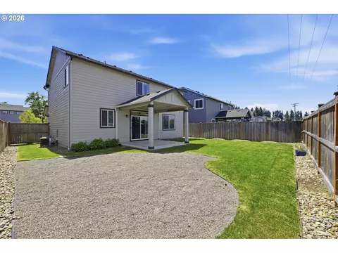 Exterior - 5290 Squirrel St, Springfield, OR 97478 photo 7 of 9