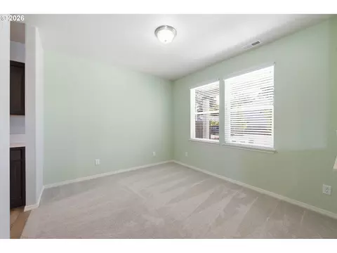 Other - 5290 Squirrel St, Springfield, OR 97478 photo 3 of 9