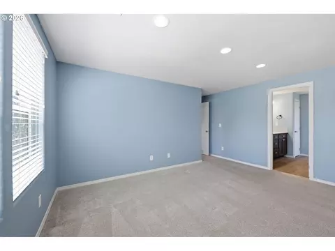Bedroom - 5290 Squirrel St, Springfield, OR 97478 photo 3 of 7