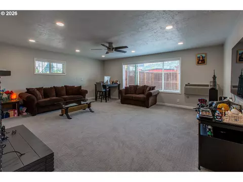 Living - 1152 Main St, Springfield, OR 97477 photo 4 of 4