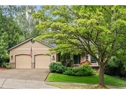 10340 SW Shearwater Loop, Beaverton, OR 97007