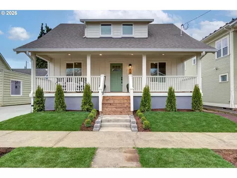 718 W 19th St, Vancouver, WA 98660