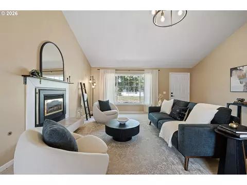 Living - 3843 Souza St, Eugene, OR 97402 photo 1 of 5