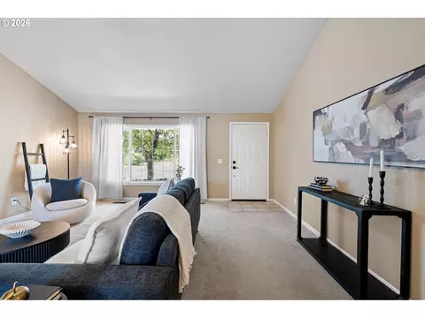 Entry Way - 3843 Souza St, Eugene, OR 97402 photo 2 of 2
