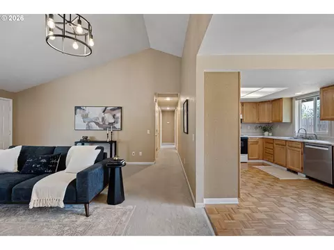 Entry Way - 3843 Souza St, Eugene, OR 97402 photo 1 of 2