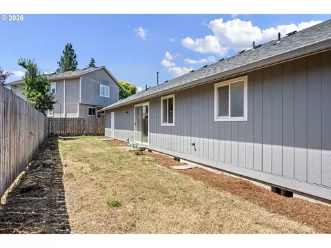 Exterior - 3843 Souza St, Eugene, OR 97402 photo 2 of 5