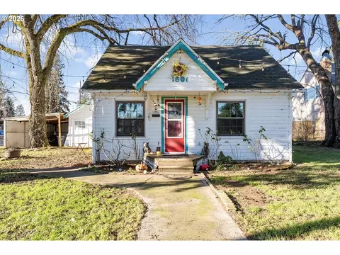 1601 SE 130th Ave, Portland, OR 97233