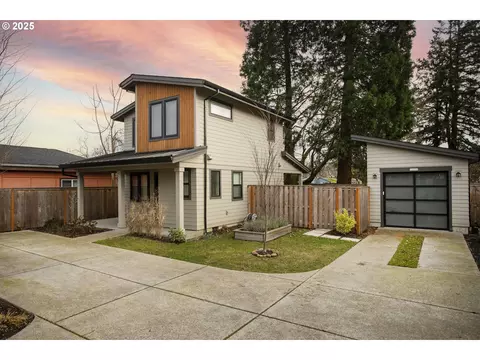 5580 SE Cooper St #B, Portland, OR 97206