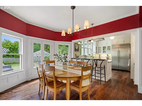 Dining - 1060 W 17th Ave, Eugene, OR 97402 photo 3 of 3