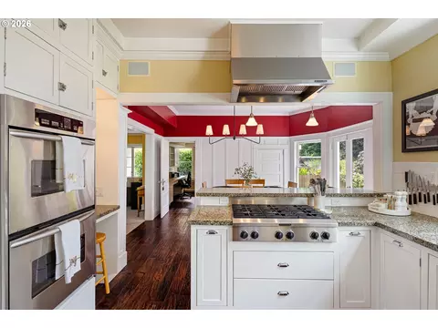 Kitchen - 1060 W 17th Ave, Eugene, OR 97402 photo 4 of 5