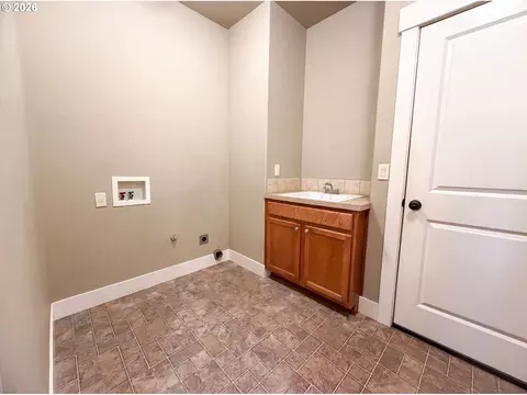 39570 Wall St, Sandy, OR 97055 photo 10