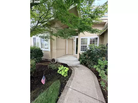 4055 Royal Ave #13, Eugene, OR 97402 photo 2