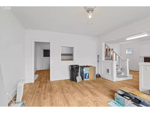 Living - 190 E 3rd St, Coquille, OR 97423 photo 4 of 7