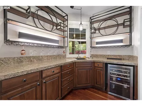 Kitchen - 4306 SE Augusta Loop, Gresham, OR 97080 photo 1 of 6