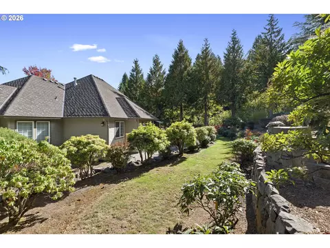 Exterior - 4306 SE Augusta Loop, Gresham, OR 97080 photo 6 of 9