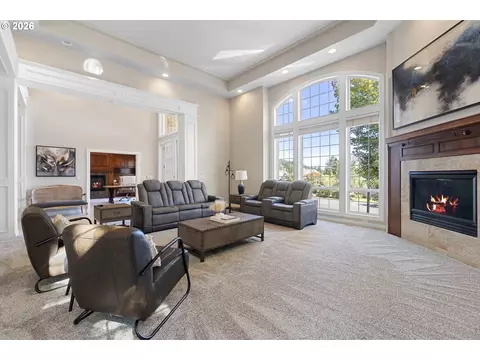 Living - 4306 SE Augusta Loop, Gresham, OR 97080 photo 2 of 3