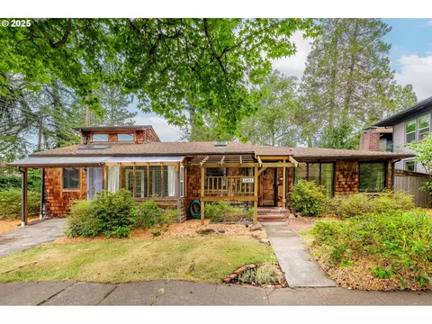 1461 E 20th Ave, Eugene, OR 97403