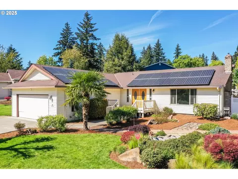 11852 SE Riveridge Dr, Vancouver, WA 98683