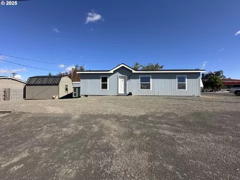 107 Frazer St, Condon, OR 97823