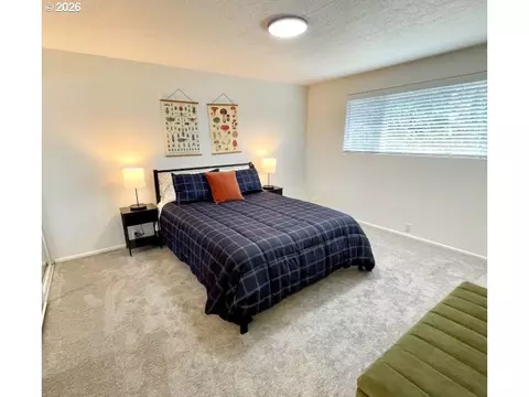 Bedroom - 1520 W 28th Pl, Eugene, OR 97405 photo 3 of 6