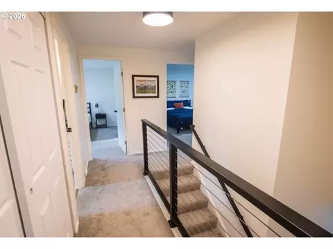 Entry Way - 1520 W 28th Pl, Eugene, OR 97405 photo 2 of 2