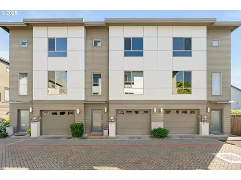 4766 N Williams Pl, Portland, OR 97217