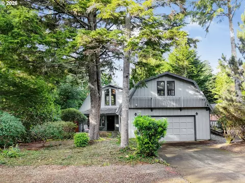 315 Seagrove Loop, Lincoln City, OR 97367