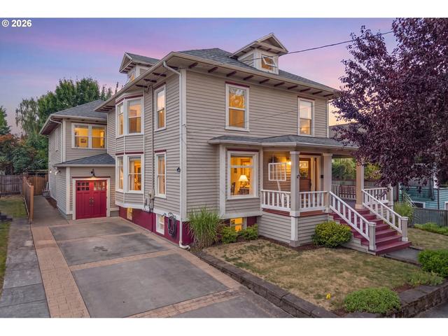 1337 SE Lexington St, Portland, OR 97202