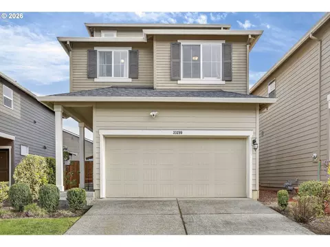 33299 SW Havlik Dr, Scappoose, OR 97056