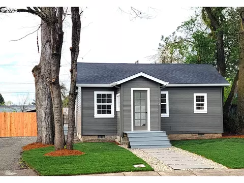 464 W M St, Springfield, OR 97477