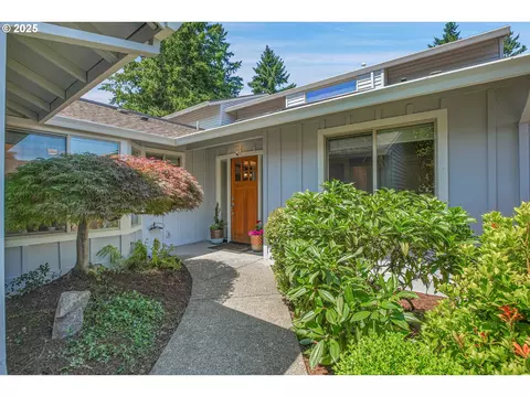 9415 SW Brentwood Pl, Portland, OR 97224