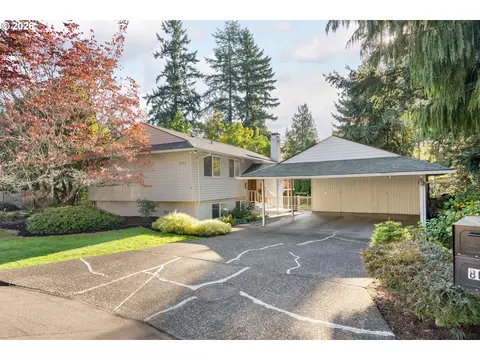 8090 SW Carmel Ct, Portland, OR 97223