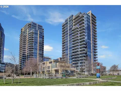 836 S Curry St # 102, Portland, OR 97239