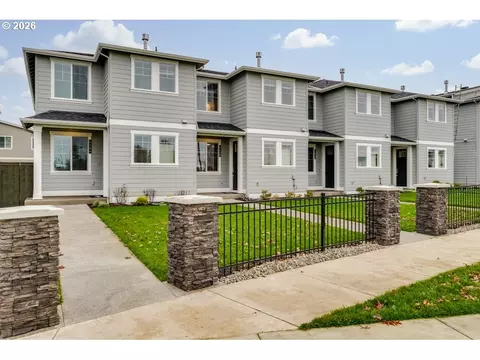 4248 SE Century Blvd, Hillsboro, OR 97123
