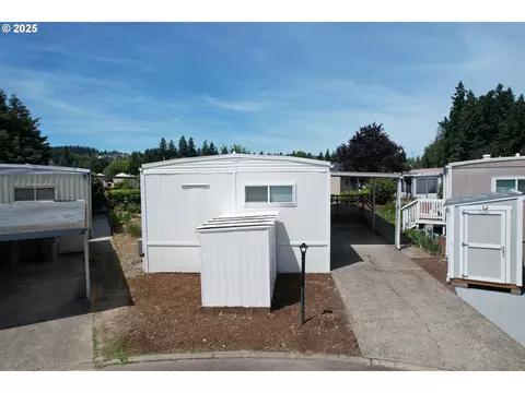 11402 SW Royal Villa Dr 144, Tigard, OR 97224