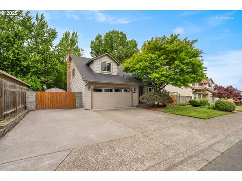 7100 SW 164th Ter, Beaverton, OR 97007
