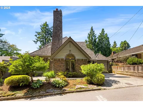 2952 NW Verde Vista Ter, Portland, OR 97210