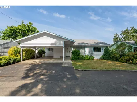 154 W Hickory St, Roseburg, OR 97470