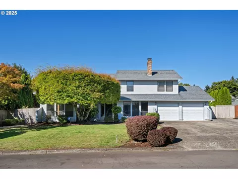 2210 SE Norelius Dr, Vancouver, WA 98683