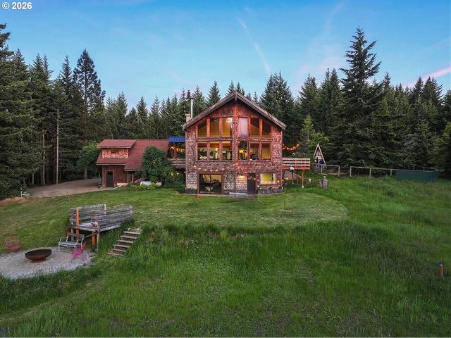 99 Tunnel Rd, White Salmon, WA 98672
