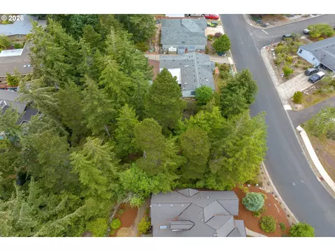 1639 Willow Loop, Florence, OR 97439 photo 15